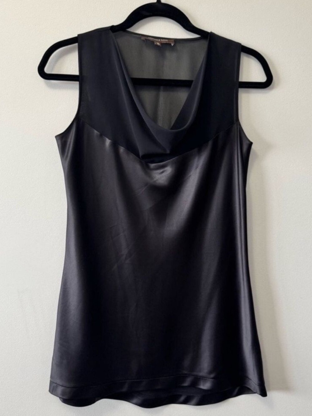 Melanie Lyne Black Sleeveless Camisole with Fitted Silhouette,silky XS